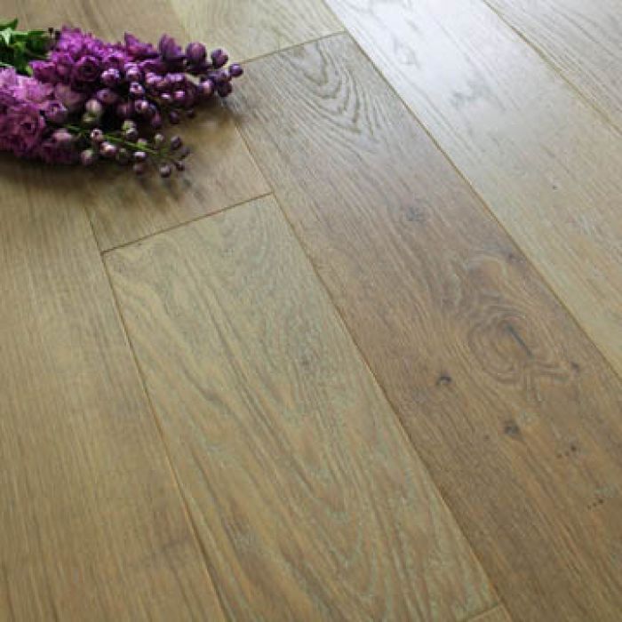 150mm Brushed & Oiled Engineered Washed Smoked Oak 18mm Wood Flooring 1.98m²