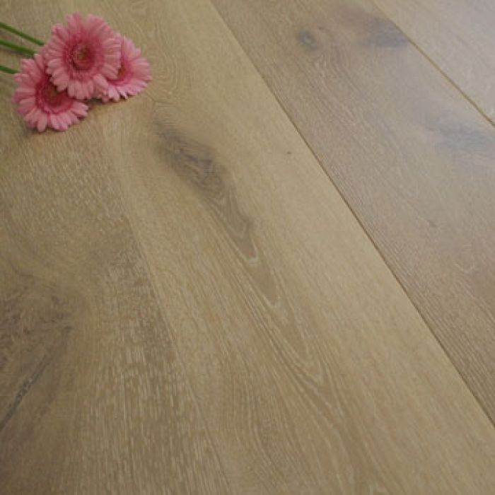 190mm Brushed & Oiled Engineered White Taos Oak Oak Click Wood Flooring 2.075m²
