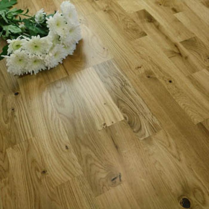 200mm Engineered Satin Lacquered 3-Strip Oak Wood Flooring 3.4m²