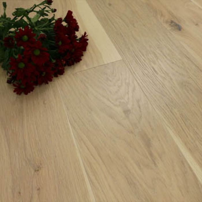 187mm Engineered Brushed & White Oiled Icy Frost Oak Wood Flooring 2.72m²