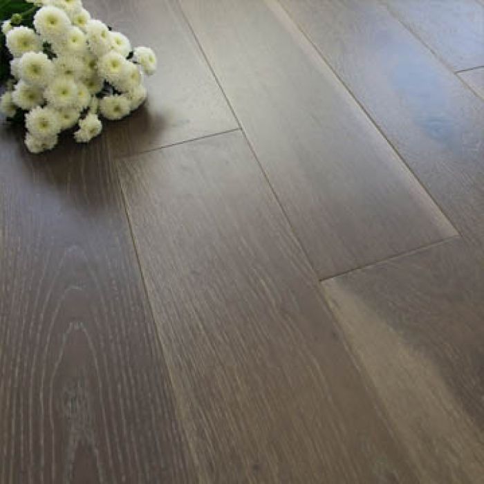 150mm Brushed & UV Lacquered Engineered Smoked Artisan Brown Oak Wood Flooring 1.98m²