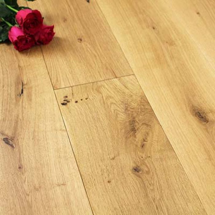 190mm Brushed & Matt Lacquered Engineered Rustic Oak Flooring 2.89m² 