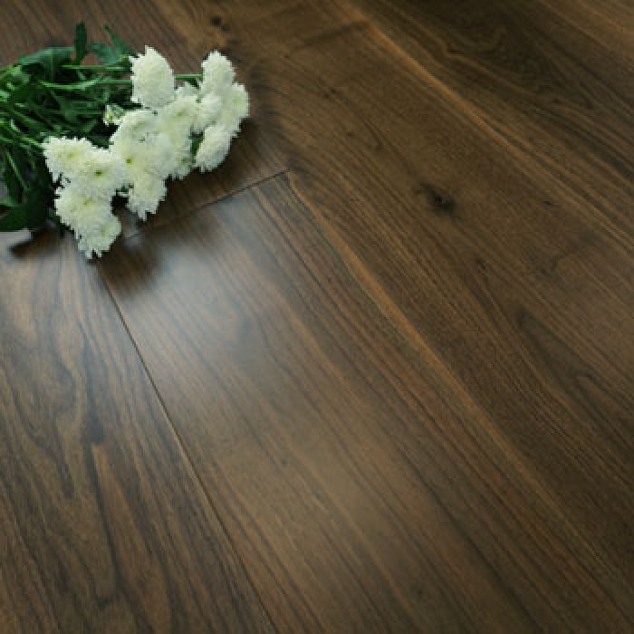 189mm Engineered Lacquered 14mm Walnut Wood Flooring 2.89m²