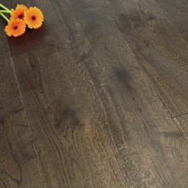 180mm Brushed & Matt Lacquered Engineered Brown Umber Oak Click Wood Flooring 2.77m²