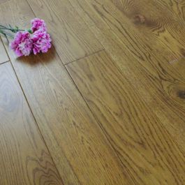 130mm Lacquered Solid Distressed Golden Oak 18mm Wood Flooring 2.184m²